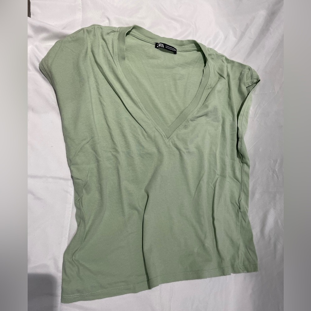 Tee